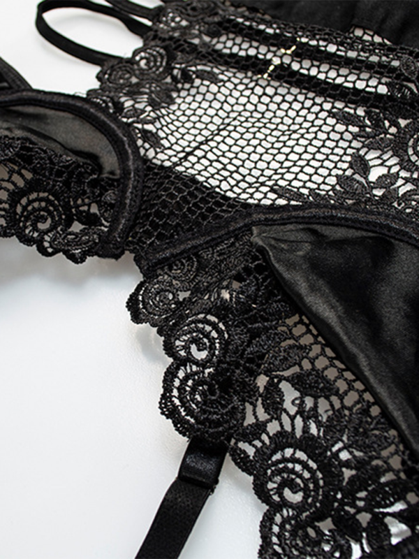 Red Hot lace sexy three-piece garter set